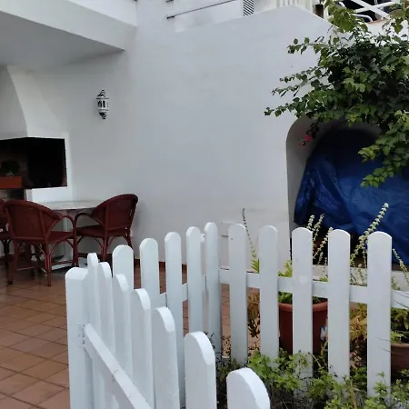 Pilar 2 Apartment *